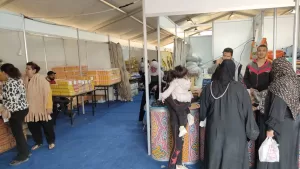 بالصور.. إقبال كبير على معارض أهلا رمضان بالجيزة 24 - جريدة المساء
