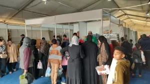 بالصور.. إقبال كبير على معارض أهلا رمضان بالجيزة 26 - جريدة المساء