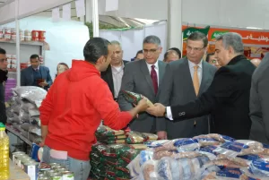 وزير الزراعة ومحافظ الجيزة يفتتحان معرضين لمستلزمات رمضان في نادى الزراعيين ومركز البحوث (مرفق الأسعار ) 23 - جريدة المساء
