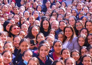 مايا مرسي تعود لمدرستها بعد 35 عامًا: "هنا بدأت أحلامى" 25 - جريدة المساء