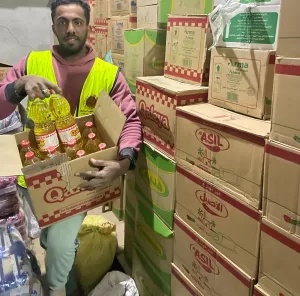 "الشعب الجمهوري" بمركز قنا يوزع 300 كرتونة مواد غذائية على الأسر الأولى بالرعاية ضمن مبادرة "مع الناس" 21 - جريدة المساء