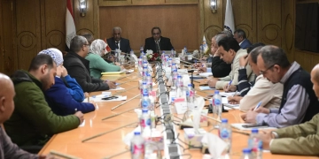 محافظ قنا يعقد اجتماعًا موسعًا لبحث تعظيم الموارد المالية وتحسين الخدمات المقدمة للمواطنين 2 - جريدة المساء محافظ قنا يعقد اجتماعًا موسعًا لبحث تعظيم الموارد المالية وتحسين الخدمات المقدمة للمواطنين 1 - جريدة المساء