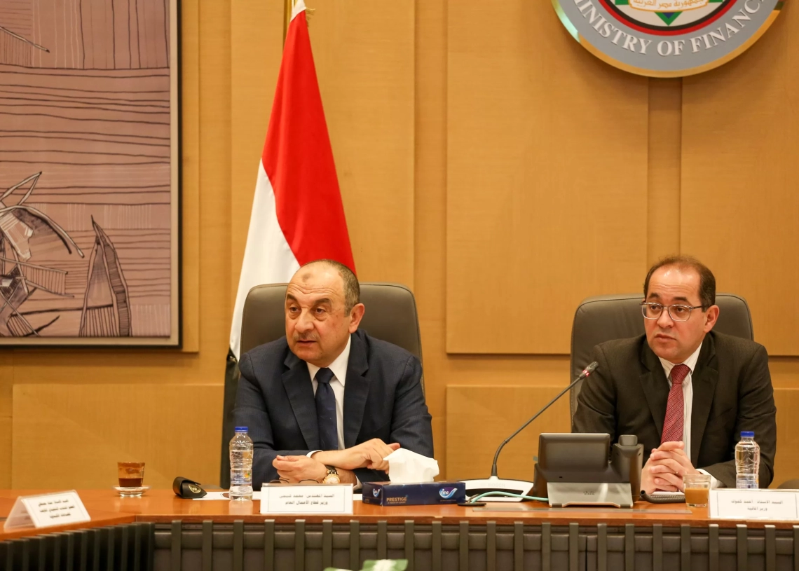 وزيرا قطاع الأعمال العام والمالية يبحثان تعزيز التعاون في الملفات المشتركة وفض التشابكات المالية 19 - جريدة المساء