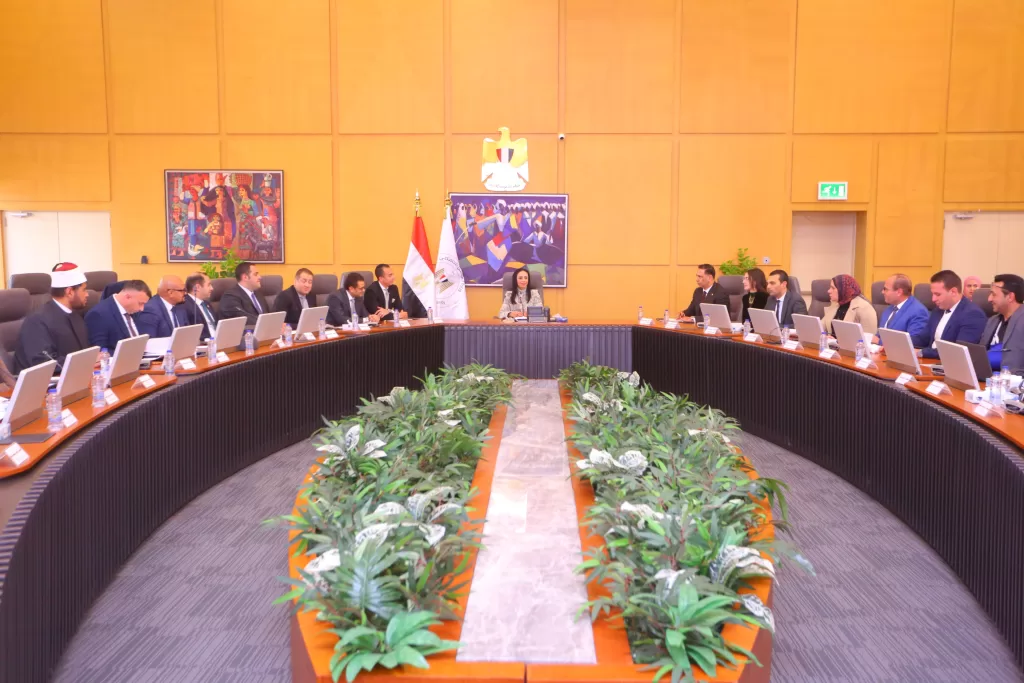 وزيرة التضامن تترأس اجتماع اللجنة العليا للأسر البديلة وتوافق على طلبات كفالة جديدة 19 - جريدة المساء وزيرة التضامن تترأس اجتماع اللجنة العليا للأسر البديلة وتوافق على طلبات كفالة جديدة 18 - جريدة المساء