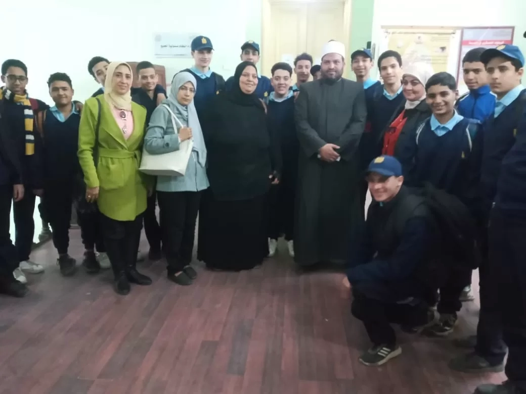 تفعيلًا لمبادرة "بداية جديدة": ندوة توعوية بمدرسة محرم بك التجارية العسكرية 19 - جريدة المساء