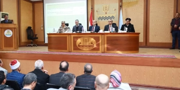 محافظ كفر الشيخ يؤكد تسهيل إجراءات التقنين تيسيرًا على المواطنين بجميع قرى ومدن المحافظة 1 - جريدة المساء