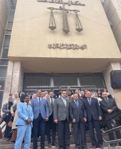 طلاب حقوق جنوب الوادي في زيارة ميدانية لمحكمة الجنايات بقنا 25 - جريدة المساء