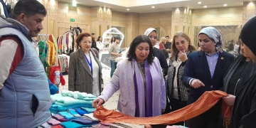 نائبة وزيرة التضامن تفتتح السوق الخيري السنوي لجمعية الشابات المسيحية 1 - جريدة المساء