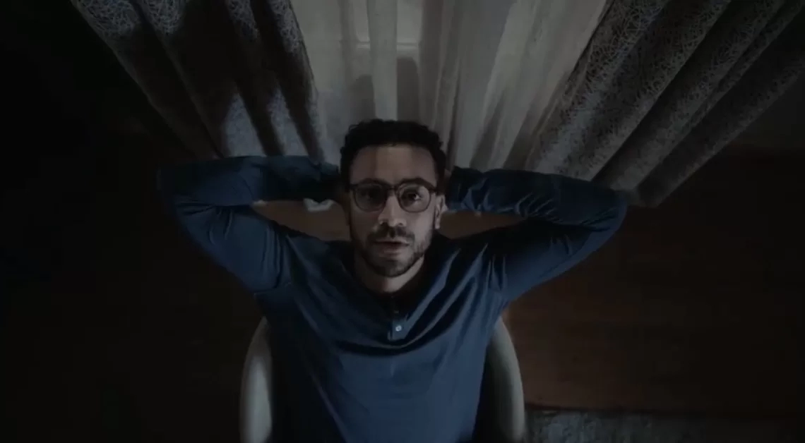 أحمد داود يظهر بشخصيتين في الحلقة الأولى من مسلسل "الشرنقة" 19 - جريدة المساء