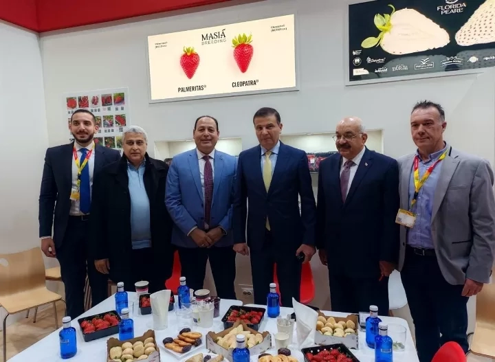 نشاط مكثف لوزير الزراعة على هامش معرض برلين الدولى للفاكهة والخضروات فروت لوجيستيكا 2025 18 - جريدة المساء