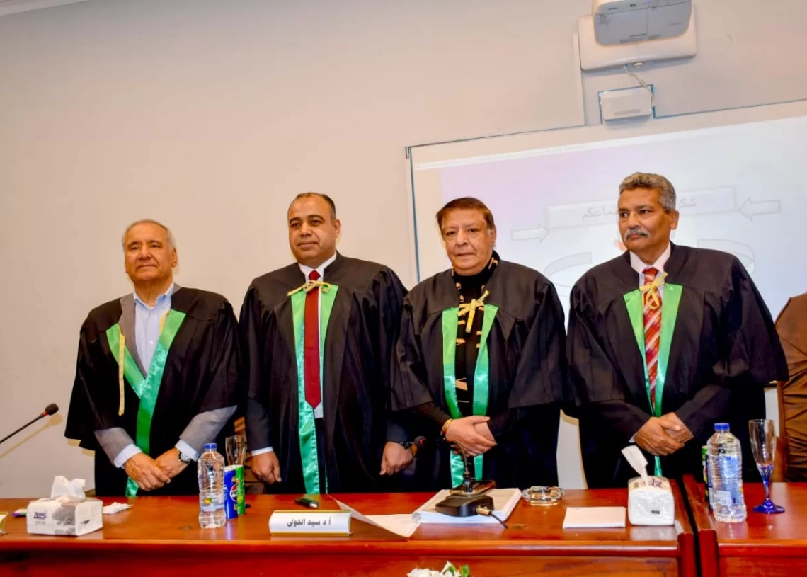 دكتوراة لـ"الجارحى".. عن دور الإدارة بالمشاركة فى تحقيق الكفاءة والفاعلية فى الأداء 16 - جريدة المساء