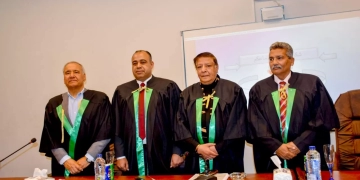 دكتوراة لـ"الجارحى".. عن دور الإدارة بالمشاركة فى تحقيق الكفاءة والفاعلية فى الأداء 1 - جريدة المساء