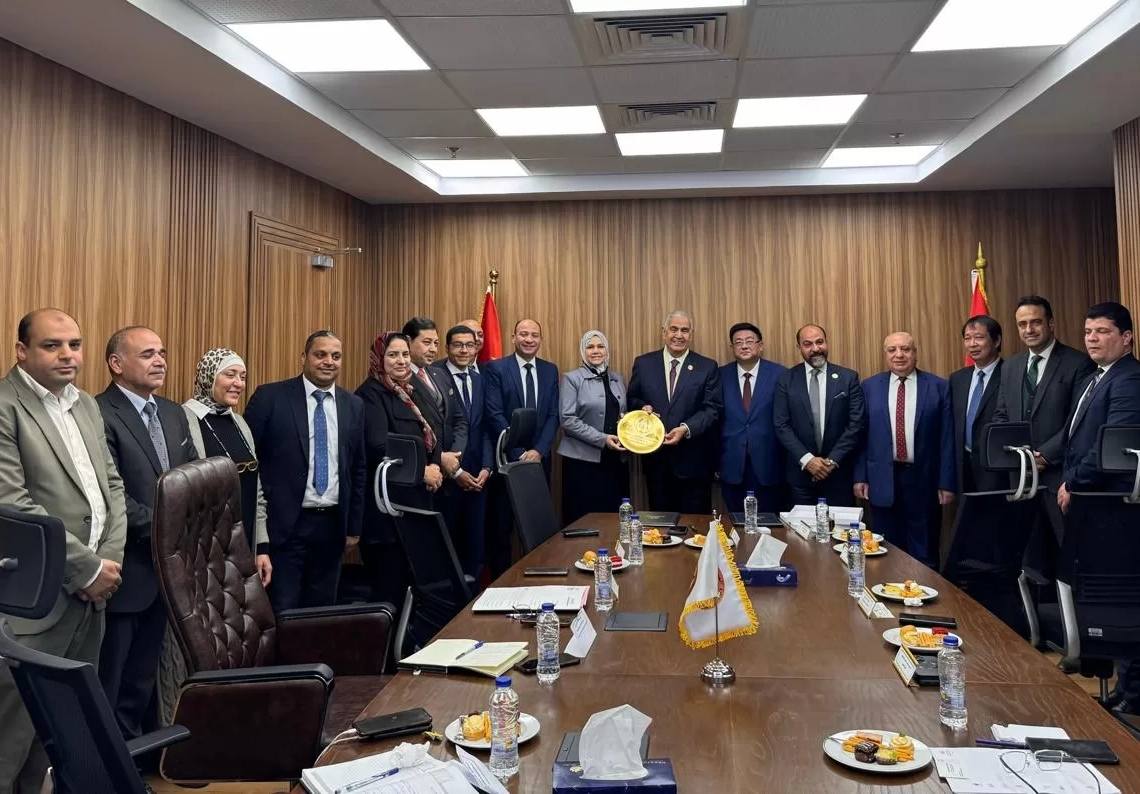 رشا عبدالعال: ملتزمون بتطوير الخدمات وتحفيز الاستثمار وإزالة العقبات .. في ظل الحزمة الأولى من «التسهيلات الضريبية» 33 - جريدة المساء