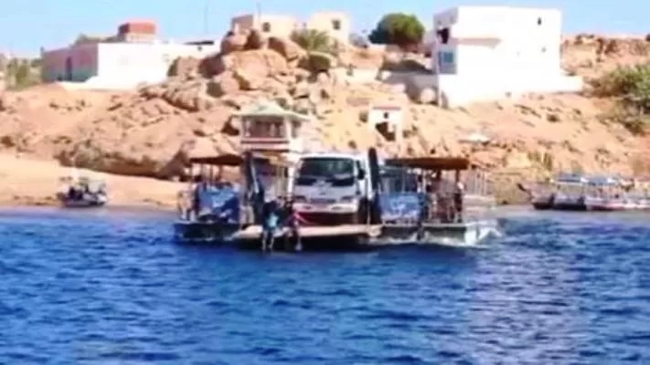 محافظ أسوان : تكليف إدارة المراسى بإعادة تخطيط وتوزيع إستخدام العبارات النيلية وانتظام تشغيلها 17 - جريدة المساء