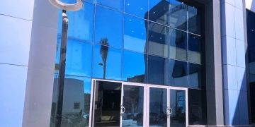 محافظ أسوان يوجه بسرعة الإنتهاء من تجهيزات مستشفى السباعية لتشغيلها ضمن منظومة التأمين الصحى لخدمة أكثر من 100 ألف نسمة 1 - جريدة المساء