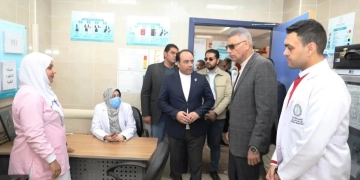 محافظ أسوان يطمئن على تقديم الخدمات الطبية والعلاجية بوحدة صحة أسرة منشية الخزان ، ويؤكد على الإهتمام بصحة المواطن وتلقيه للرعاية بالجودة العالية 1 - جريدة المساء