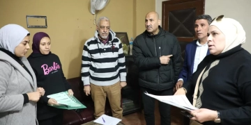 السكرتير العام المساعد يتفقد سير ومنظومة العمل بملف التصالح بالمركز التكنولوجي خلال زيارته لمركز ومدينة ناصر 2 - جريدة المساء السكرتير العام المساعد يتفقد سير ومنظومة العمل بملف التصالح بالمركز التكنولوجي خلال زيارته لمركز ومدينة ناصر 1 - جريدة المساء