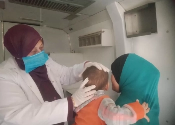 محافظ بنى سويف:الكشف وتوفيرالعلاج لـــ 1400حالة "مجاناً" بقافلة للصحة...وتقديم أكثر 4000 خدمة طبية بقرية الحمام لناصر  15 - جريدة المساء