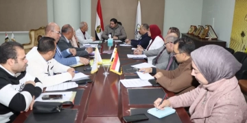 بلال حبش نائب محافظ بني سويف  يناقش عددًا من ملفات التقنين قبل عرضها على اللجنة العليا للبت بالمحافظة  1 - جريدة المساء