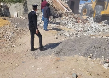 رئاسة حى شمال: حملة مكبرة لإزالة التعديات علي اراضي املاك الدوله (بتقسيم ميشلان). بالغردقة 21 - جريدة المساء