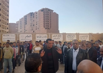 غابوا عن العمل ..إحالة ٧٦ معلما ومعلمة بمدرسة سوهاج الثانوية المعمارية للتحقيق 25 - جريدة المساء