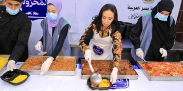 وزيرة التضامن فى مطبخ رمضان