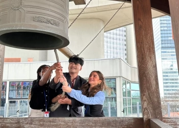 متطوعة مصرية تشارك في قرع الأجراس من أجل السلام بالأمم المتحدة في فيينا 21 - جريدة المساء