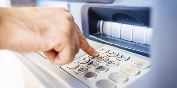 تقرير  يكشف عن تضاعف هجمات سرقة البيانات المصرفية التي تستهدف الهواتف الذكية  1 - جريدة المساء