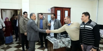 محافظ الشرقية يتفقد الإدارات الخارجية التابعة للديوان العام لتهنئة العاملين بحلول شهر رمضان المبارك 1 - جريدة المساء