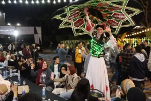 . رئيس جامعة الزقازيق ونوابه والعمداء يشاركون الطلاب الإفطار في أمسية عامرة بالبهجة 37 - جريدة المساء