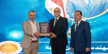 بحضور محافظ القليوبية.. "حزب الشعب الجمهوري" يقيم احتفالية لتكريم حفظة القرآن والأمهات المثاليات وأسر الشهداء.. و 50 رحلة عمرة وجوائز نقدية وعينية للمكرمين 2 - جريدة المساء بحضور محافظ القليوبية.. "حزب الشعب الجمهوري" يقيم احتفالية لتكريم حفظة القرآن والأمهات المثاليات وأسر الشهداء.. و 50 رحلة عمرة وجوائز نقدية وعينية للمكرمين 1 - جريدة المساء