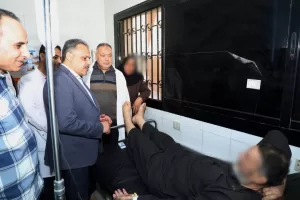 محافظ الشرقية يُفاجئ المنشآت الصحية بمركزي ديرب نجم والزقازيق ويؤكد على رفع درجة الإستعداد القصوي بمنافذ تقديم الخدمات الطبية خلال أجازة عيد الفطر المبارك 53 - جريدة المساء