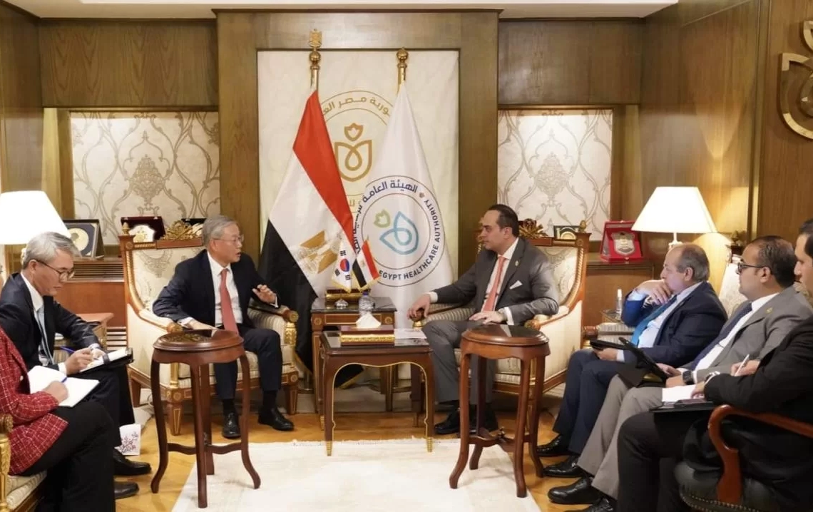 رئيس هيئة الرعاية الصحية بحث مع سفير كوريا الجنوبية تعزيز التعاون في مجالات الرعاية الصحية والتكنولوجيا الطبية 19 - جريدة المساء