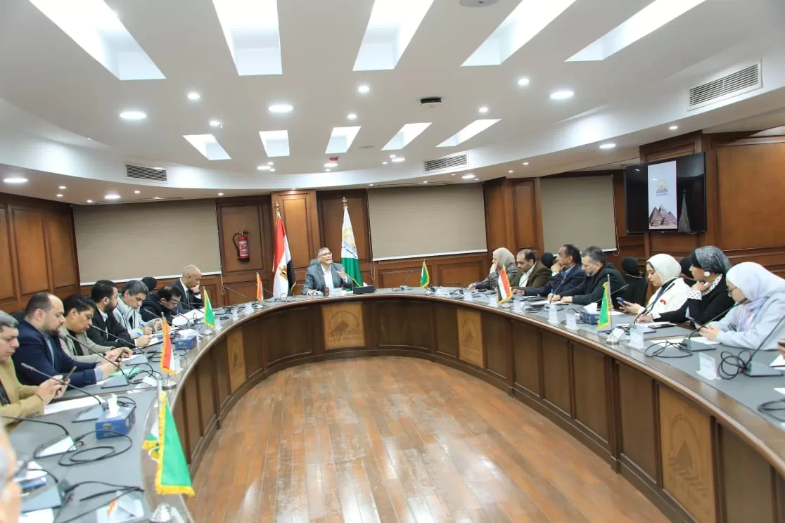 في أولي لقاءاته الإعلامية بمقر الديوان الجديد.. محافظ الجيزة: محطات المياه تنتج حوالي 2 مليون م٣ يوميًا.. وجار دراسة إقامة محطة جديدة لمواجهة الانقطاعات 19 - جريدة المساء في أولي لقاءاته الإعلامية بمقر الديوان الجديد.. محافظ الجيزة: محطات المياه تنتج حوالي 2 مليون م٣ يوميًا.. وجار دراسة إقامة محطة جديدة لمواجهة الانقطاعات 18 - جريدة المساء