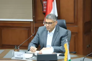 في أولي لقاءاته الإعلامية بمقر الديوان الجديد.. محافظ الجيزة: محطات المياه تنتج حوالي 2 مليون م٣ يوميًا.. وجار دراسة إقامة محطة جديدة لمواجهة الانقطاعات 29 - جريدة المساء في أولي لقاءاته الإعلامية بمقر الديوان الجديد.. محافظ الجيزة: محطات المياه تنتج حوالي 2 مليون م٣ يوميًا.. وجار دراسة إقامة محطة جديدة لمواجهة الانقطاعات 28 - جريدة المساء