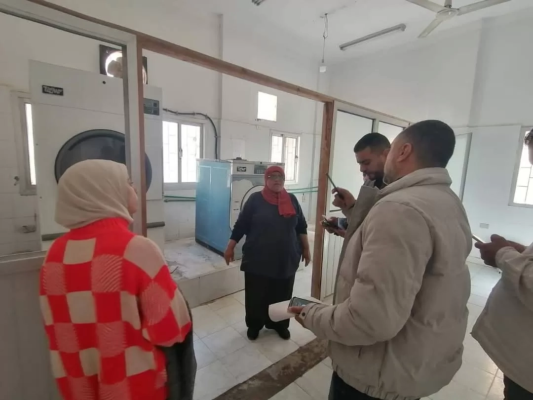 مدير إدارة المستشفيات والعلاج الطبيعي بالبحر الأحمر يتابع سير العمل بمستشفى سفاجا المركزي 17 - جريدة المساء