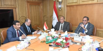 محافظ قنا يعقد اجتماعًا مع النواب لبحث الملفات الخدمية والتنموية 1 - جريدة المساء