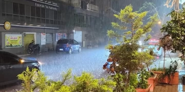 عاصفة رعدية وأمطار غزيرة تضرب الإسكندرية.. وانهيار جزئي بخيمة نادي سموحة الرمضانية 1 - جريدة المساء