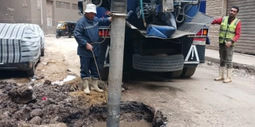 حملات نظافة وإزالة مخالفات بناء وصيانة لخطوط المياه.. محافظة الجيزة تستجيب فوريا لشكاوي المواطنين بعدد من المناطق (صور) 1 - جريدة المساء