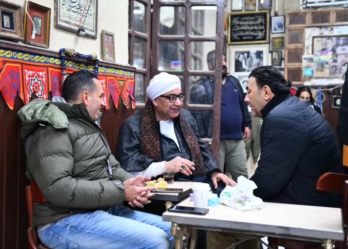 أبطال "قهوة المحطة" يشاهدون الحلقة الأولى سوياً اثناء استكمال التصوير 17 - جريدة المساء