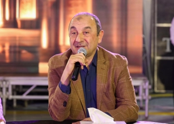 وزير قطاع الأعمال العام في زيارة ميدانية لشركة النصر للسيارات ويشارك العاملين إفطار رمضان 19 - جريدة المساء وزير قطاع الأعمال العام في زيارة ميدانية لشركة النصر للسيارات ويشارك العاملين إفطار رمضان 18 - جريدة المساء