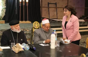 رمضان والصوم الكبير يجمعان المصريين على مائدة إفطار واحدة في قنا 53 - جريدة المساء