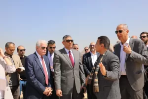 استعدادا للتشغيل التجريبى| جولة تفقدية لمستشارى رئيس الجمهورية للتنمية المحلية والشؤون الإقتصادية ومحافظ الجيزة.. للوقوف على نسب الانتهاء من مشروع تطوير المنطقة الأثرية للأهرامات 27 - جريدة المساء