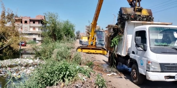 محافظ كفر الشيخ يتابع أعمال رصف رافد الطريق الدولي بمركز الرياض 9 - جريدة المساء