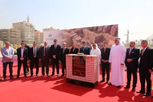 محافظ الجيزة يضع حجر الأساس لمشروع فندق سوفيتل ليجند الأهرامات بطريق القاهرة–الإسكندرية الصحراوي 27 - جريدة المساء