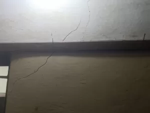 خلافات الميراث تتحول لكارثة في الدقهلية: مواطن يهدم منزل شقيقه بلودر أثناء الإفطار والمحافظ يتدخل بتوجيهات عاجلة 31 - جريدة المساء