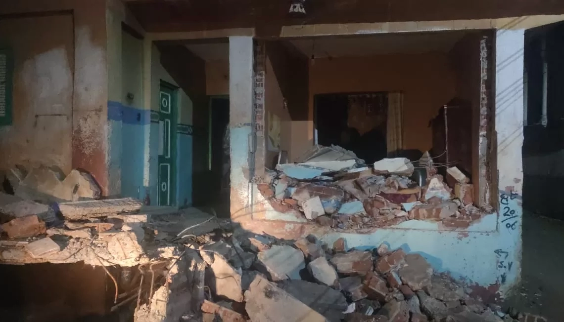 خلافات الميراث تتحول لكارثة في الدقهلية: مواطن يهدم منزل شقيقه بلودر أثناء الإفطار والمحافظ يتدخل بتوجيهات عاجلة 19 - جريدة المساء