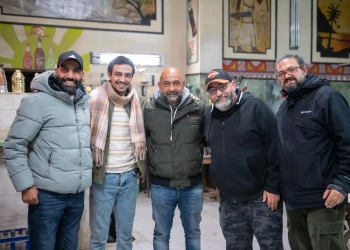 احمد الجندي واياد صالح يزوران "قهوة المحطة" في مدينة الانتاج 27 - جريدة المساء