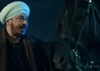 تهديد مصطفى شعبان لرياض الخولي في الحلقة ١٤ من "حكيم باشا"  19 - جريدة المساء