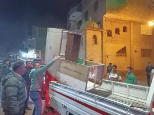 في أسرع استجابة.. محافظة الجيزة تزيل تعديات الباعة الجائلين والمحال من حرم الطريق خلال حملة مسائية بقرية المرازيق بالبدرشين (صور) 77 - جريدة المساء